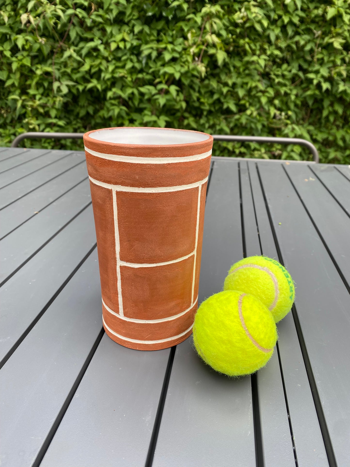 VASE Le Court Central